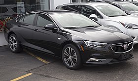 2018 Buick Regal Sportback Preferred II FWD, Ebony Twilight Metallic, front right.jpg